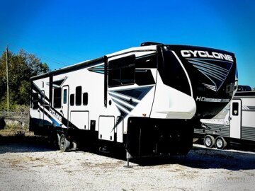 2022 Heartland Cyclone 4007