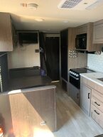 Thumbnail Photo 6 for 2022 JAYCO Jay Flight