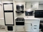 Thumbnail Photo 6 for 2022 JAYCO Jay Flight 264BH