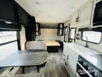 Thumbnail Photo 4 for 2022 JAYCO Jay Flight
