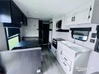 Thumbnail Photo 3 for 2022 JAYCO Jay Flight 264BH
