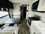 Thumbnail Photo 3 for 2022 JAYCO Jay Flight 264BH