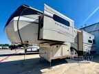 Thumbnail Photo 3 for 2022 JAYCO Pinnacle