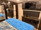 Thumbnail Photo 3 for 2022 JAYCO Pinnacle