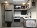 Thumbnail Photo 6 for 2022 JAYCO White Hawk