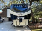 Thumbnail Photo 2 for 2022 Keystone Alpine 3790FK
