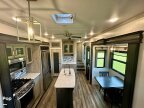 Thumbnail Photo 2 for 2022 Keystone Alpine 3850RD