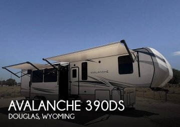 2022 Keystone Avalanche 390DS