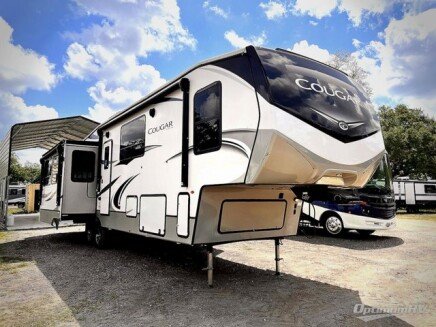 Photo 1 for 2022 Keystone Cougar 368MBI