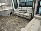 Thumbnail Photo 3 for 2022 Keystone Fuzion