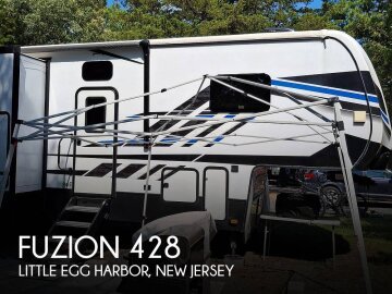 2022 Keystone Fuzion