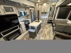Thumbnail Photo 2 for 2022 Keystone Montana 295RL