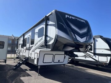 2022 Keystone Raptor