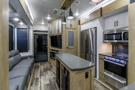 Photo 1 for 2022 Keystone Raptor 415