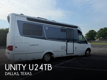 2022 Leisure Travel Vans Unity