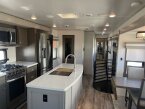 Thumbnail Photo 3 for 2022 Palomino Columbus