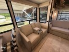 Thumbnail Photo 4 for 2022 Palomino Columbus
