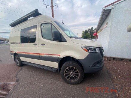 Photo 1 for 2022 Storyteller Overland Mode