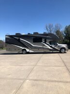 Thumbnail Photo 5 for 2022 Thor Magnitude SV34 for Sale by Owner