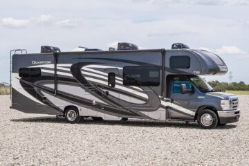 2022 Thor Quantum LF31