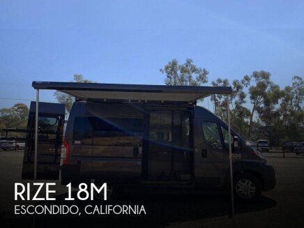 Photo 1 for 2022 Thor Rize 18M