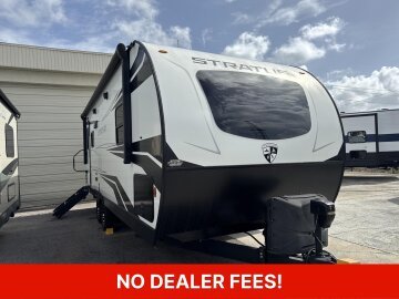 2022 Venture Stratus