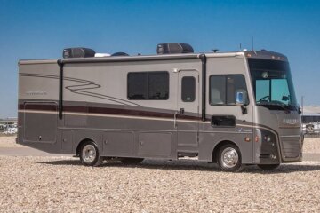 2022 Winnebago Adventurer 29B