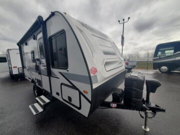 2022 Winnebago Micro Minnie 1700BH