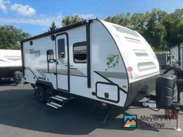 2022 Winnebago Micro Minnie 2108TB