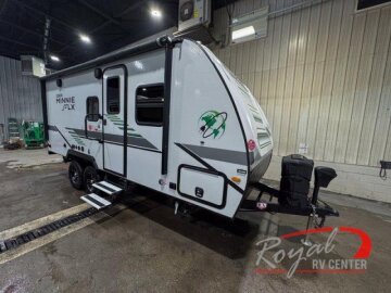 2022 Winnebago Micro Minnie 2108TB
