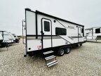 Thumbnail Photo 4 for 2022 Winnebago Minnie 2529RG