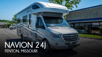 2022 Winnebago Navion 24J