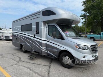 2022 Winnebago Navion 24D