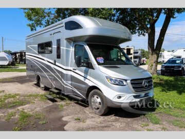 2022 Winnebago Navion 24D