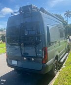 Thumbnail Photo 3 for 2022 Winnebago Revel 44E