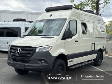2022 Winnebago Revel