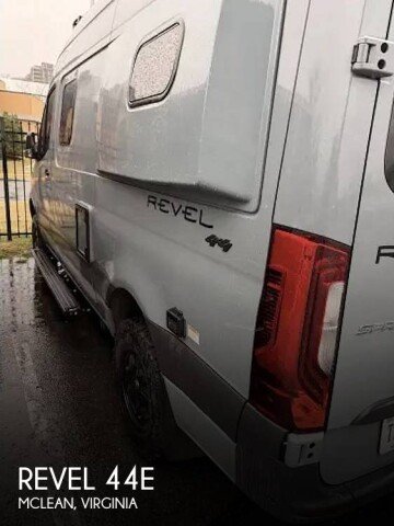 2022 Winnebago Revel 44E