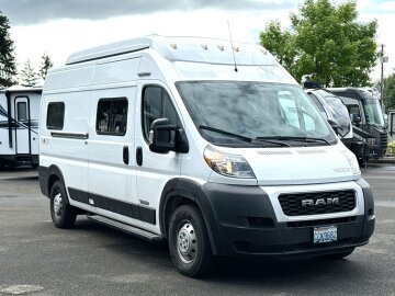 2022 Winnebago Solis 59PX