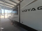 Thumbnail Photo 5 for 2022 Winnebago Voyage