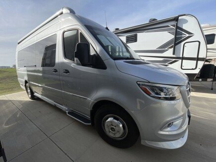 Photo 1 for 2023 Airstream Interstate