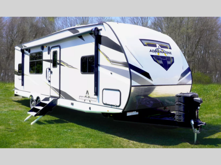 Photo 1 for 2023 Coachmen Adrenaline 27KB
