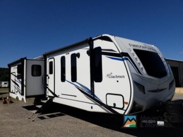 2023 Coachmen Freedom Express 324RLDSLE