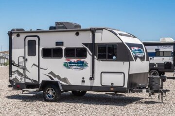 2023 Cruiser Hitch 18RBS