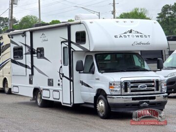 2023 East to West Entrada 2600DS