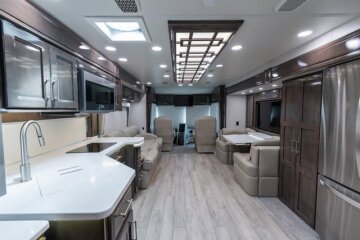 2023 Entegra Aspire 44R