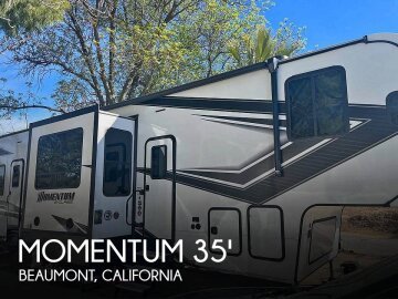 2023 Grand Design Momentum