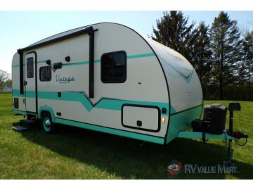 2023 Gulf Stream Vintage Cruiser 19CSK