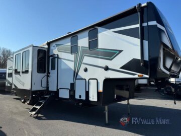 New 2023 Heartland Torque