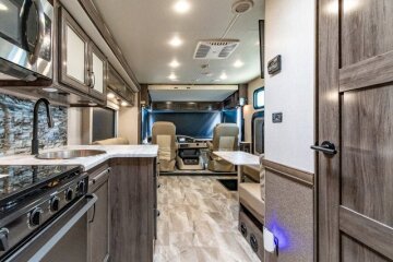 2023 Holiday Rambler Admiral 29M