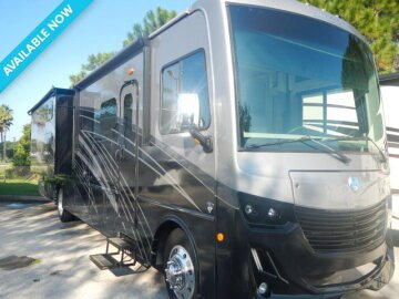 2023 Holiday Rambler Invicta